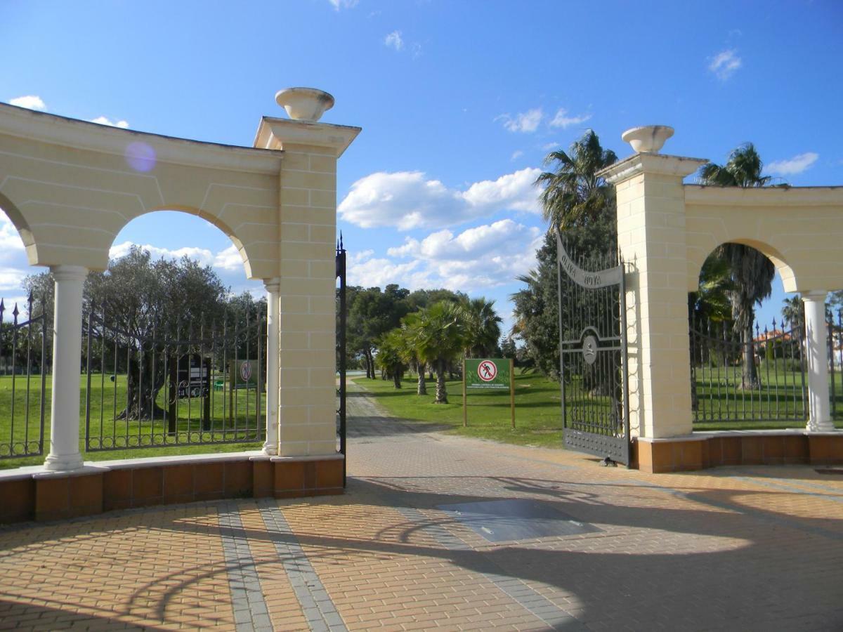 Oliva Nova Golf Apartment Bagian luar foto